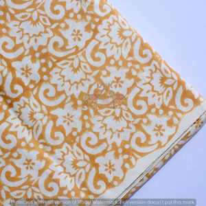 Hermosa Tela Estampada a Mano con Diseño Floral Amarillo Mostaza, Tela India para Vestidos Occidentales - Product Image 4