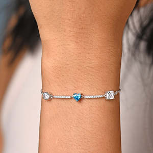 CLARA 925 สร้อยข้อมือเงินแท้รูปหัวใจสีน้ำเงิน สร้อยข้อมือเทนนิสชุบโรเดียม เพชรทรงเจ้าหญิง มุก โรสโกลด์ สง่างาม - Product Image 5