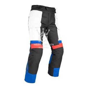 Pantalon de travail en coton à taille haute Tissu teint uni et pantalon droit à rayures incurvées multi-poches pour hommes - Product Image 1