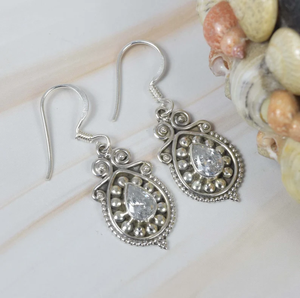 Piedra preciosa Natural 925 plata esterlina Topacio blanco facetado piedra preciosa gancho pendiente hecho a mano joyería pera forma diseñador pendiente - Product Image 3