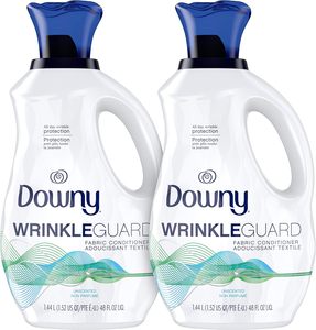 Adoucissant concentré Downy WrinkleGuard pour des vêtements doux et frais - Product Image 4