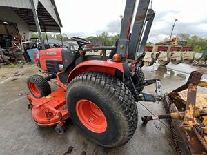 Tractor Kubota BX3030, 30 HP, 4WD, - Product Image 2