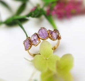 Anillo de cuarzo rosa chapado en oro, joyería minimalista - Product Image 6