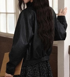 แจ็กเก็ตหนังแท้สำหรับผู้หญิงแจ็กเก็ตหนังแท้แบบมีซิประบายอากาศได้ดีแบบลำลองปรับแต่งได้ - Product Image 4