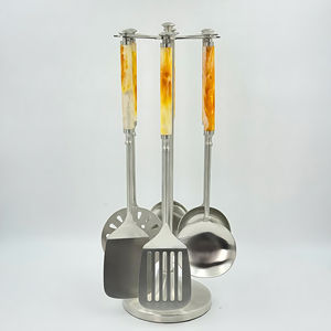 Ensemble de cuisine avec support, 6 pièces, acier inoxydable, poignée en résine, finition polie, léger et antidérapant, passe au lave-vaisselle, pour la cuisine - Product Image 1