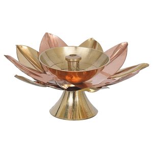 Diya de latón decorativo con forma de flor de loto dorado para Diwali Pooja y Puja Art Deco Design para inauguración de la casa - Product Image 5