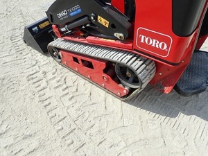 Mini cargadora de dirección deslizante 2024 TX1000W, oruga de fuerza dura con cilindro hidráulico Eaton, diseño de cargador frontal de carga nominal de 9 toneladas - Product Image 2