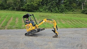 รถขุดขนาดเล็ก CAT 301.7CR เครื่องจักรก่อสร้าง รถขุดตีนตะขาบ คุณภาพดี - Product Image 6