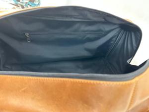 กระเป๋าเดินทางหนังแท้สีน้ำตาลแบบสั่งทำพิเศษ ทนทาน พร้อมสายสะพายไหล่หนังถัก ปิดด้วยซิป ซับในโพลีเอสเตอร์ - Product Image 2