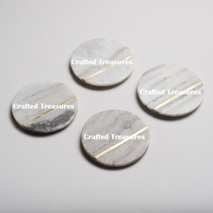 Posavasos de mármol de piedra extravagante Juego de 4 con incrustaciones de línea de latón Incrustaciones de mármol hechas a mano Posavasos de cubierta de bebida de forma personalizada - Product Image 1