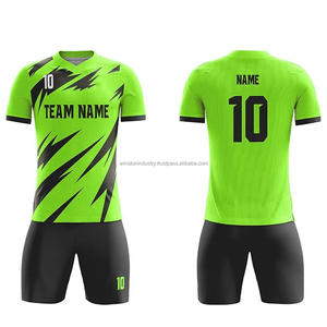 Uniforme de football américain personnalisé en gros qualité unique haut à séchage rapide avec une nouvelle caractéristique respirante - Product Image 3