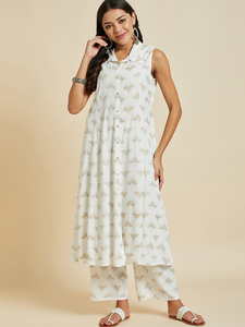 Dernier modèle de vêtements décontractés pour femmes prêts-à-porter en tissu rayonne Ensemble Kurta palazzo blanc à imprimé floral au prix de gros - Product Image 3