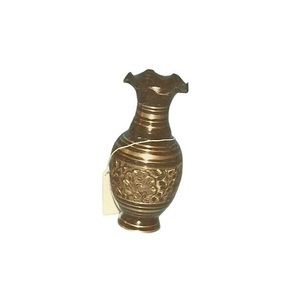 Vase à fleurs en laiton de haute qualité avec belle gravure or et noir fini décoration de table Vase à fleurs - Product Image 5