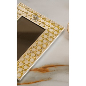 Foto de diseño de colmena de latón IndianArtVilla de pulgadas para decoración del hogar, bodas, aniversarios y fines de regalo - Product Image 5