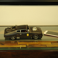 Modèle de voiture en fer fait main Mad Max V8 Interceptor 1973, objet de collection vintage, décoration rectangulaire légère, 27,9Lx10,2Wx8,9H cm