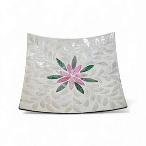 Assiette Traditionnelle Bohème en Nacre pour Décoration de Table et Utilisation Authentique à la Maison, Provenant du Vietnam - Product Image 2