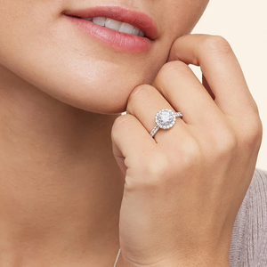 Anillo de compromiso de diamante cultivado en laboratorio redondo romántico 925 Halo de plata Pave ajuste nupcial boda joyería regalo para mujeres para fiestas - Product Image 3