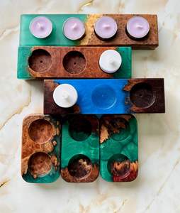 Vela Decorativa de Madera Natural y Resina con Portavelas Hecho a Mano para Sala de Estar y Dormitorio - Product Image 3