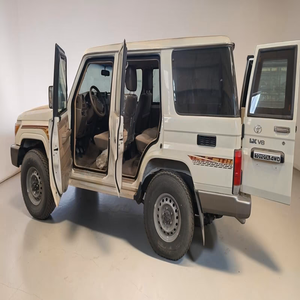 Toyota Land Cruiser J76 4.5 V8 Turbo Diésel 205HP 4WD SUV en Venta - Product Image 6
