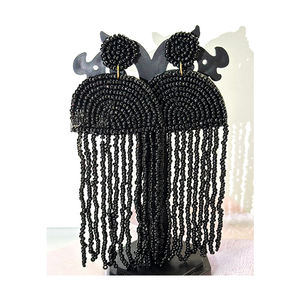 Achetez des boucles d'oreilles en perles créatives fabriquées à la main de qualité supérieure et de nouveau design pour les fêtes et les festivals. - Product Image 1