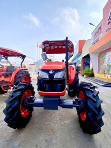 Tractor Agrícola Kubota M6040 de 60HP 4WD, Tractor Diésel para Preparación de Terrenos, Cultivo y Trabajo Agrícola - Product Image 1