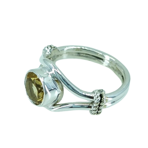 Bague artisanale en argent sterling 925 avec citrine, style bohème, pierre de naissance de novembre, cadeau idéal pour son anniversaire ou son anniversaire de mariage, avec des touches de platine - Product Image 1