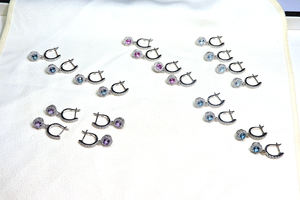 Boucles d'oreilles en argent 925 avec pierres précieuses rondes de 5 mm : Topaze bleue de Londres, Topaze bleue ciel, Améthyste, Topaze bleue suisse et Saphir rose de laboratoire - Product Image 2