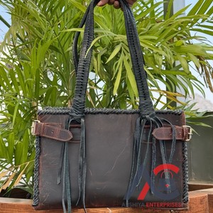 Nouveau Vente en gros Sac fourre-tout à franges en cuir pleine fleur de créateur de mode personnalisé de haute qualité Sac à main en cuir véritable pour femmes - Product Image 1