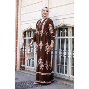Robe modeste en viscose Irina Marron - Product Image 2