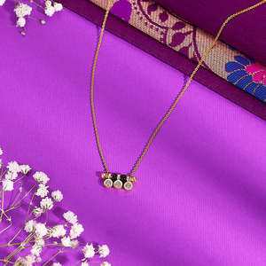 Mangalsutra Watimani de Oro y Diamantes Amara para Mujer - Joyería Coleccionable Cultural - Product Image 1