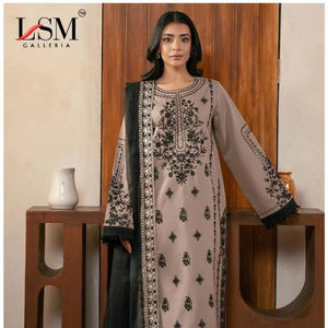 Collection de tissus imprimés en coton de luxe pour robes, disponibles en gros, adaptés aux tenues décontractées - Product Image 1