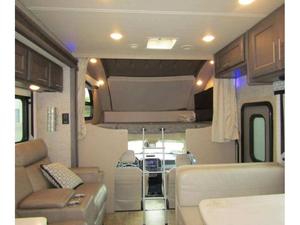 Nuevo Autocaravana T-h-o-r Motor Coach O-M-N-I S-V-3-4 Euro 6 2021, Casa Rodante para 4-6 Personas - Product Image 6