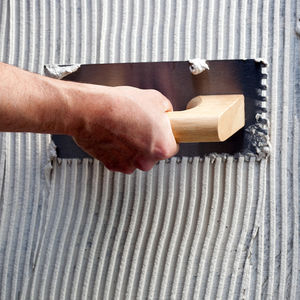 Colle super puissante CHEMA FOAM 102 20kg, 100% économique, installation facile, adhésif cimentaire C2TE pour carrelage, couleur grise - Product Image 2