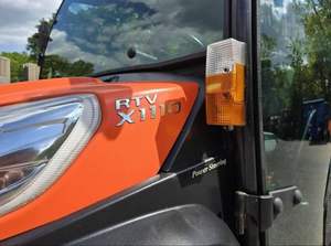 Buggy utilitaire compact 4x4 Kubota RTV de qualité supérieure, certifié EPA, transmission manuelle, moteur 4 temps pour utilisation agricole - Product Image 4