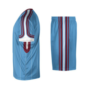 Uniforme de football unisexe, nouveau design, respirant, léger, séchage rapide, sur mesure, manches courtes, shorts en sublimation, vente en gros pour hommes - Product Image 2