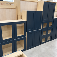 Ensemble d'îlot de cuisine modulaire WYRAX style Shaker avec finition bois, structure en contreplaqué, évier, 5 tiroirs et panier extractible