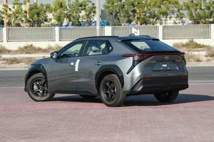 T0Y0TA BZ4X 2024 USADO, Volante a la Izquierda/Derecha - Product Image 2