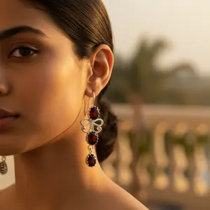 Boucles d'oreilles pendantes tendance en argent sterling 925 avec zircon pour femmes, cadeau idéal ou bijoux religieux/classiques - Product Image 3