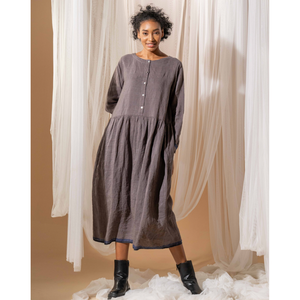 Vestido de Lino REEVA Gris Tormenta - Tallas Grandes, con Puntos de Ganchillo, Sin Tirantes, Estilo Imperio, Transpirable, para Otoño, Disponible en Tallas XS, Largo hasta la Rodilla - Product Image 1
