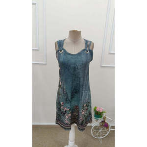 Vestido Corto con Tirantes y Escote en V para Mujer, con Detalle de Ojales y Estampado, 35417 - Verde - Product Image 4