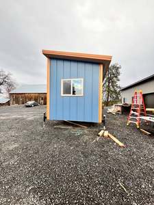 Casa Rodante Compacta (Tiny House) con Instalaciones Completas y Conexiones de Agua – ENVÍO GRATUITO A TODA LA REGIÓN - Product Image 3