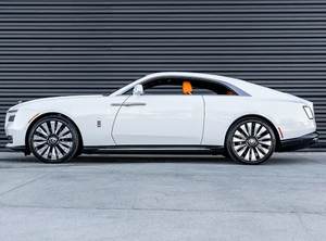 Voiture électrique de luxe 2024, coupé, avec transmission intégrale, double moteur, sièges en cuir, intérieur lumineux, pour voyages de luxe - Product Image 2