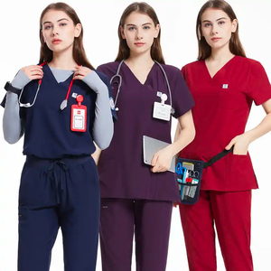 Tenues médicales unisexes haut de gamme pour médecins, infirmières et professionnels de la santé – Confortables, respirantes, en toile avec poches personnalisables - Product Image 5
