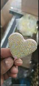 Espejo de pestañas de acero inoxidable en forma de corazón de un solo lado personalizado 2024 diamantes etiqueta privada personalizada maquillaje cosmético - Product Image 5