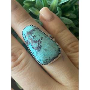 Leslie Nez Kingman Fine Jewelry <b>Dainty</b> Platinum <b>Ring</b> Smooth Cut Turquoise Sterling Silver Rectangle Shape Size 7.5 Everyday Wear - Product Image 2
