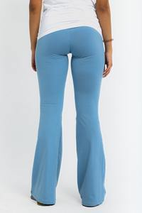 Pantalons de yoga pour femmes en gros personnalisés, taille haute, jambes larges, respirants, séchage rapide, leggings de sport droits avec effet de levage des hanches - Product Image 3