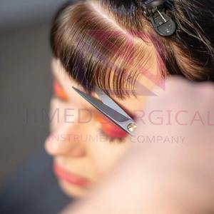 Tijeras Profesionales de Peluquería para Salón de Belleza |   Acero Inoxidable Quirúrgico con Certificación CE con Tornillo Dorado y Reposamanos Ajustable - Product Image 2