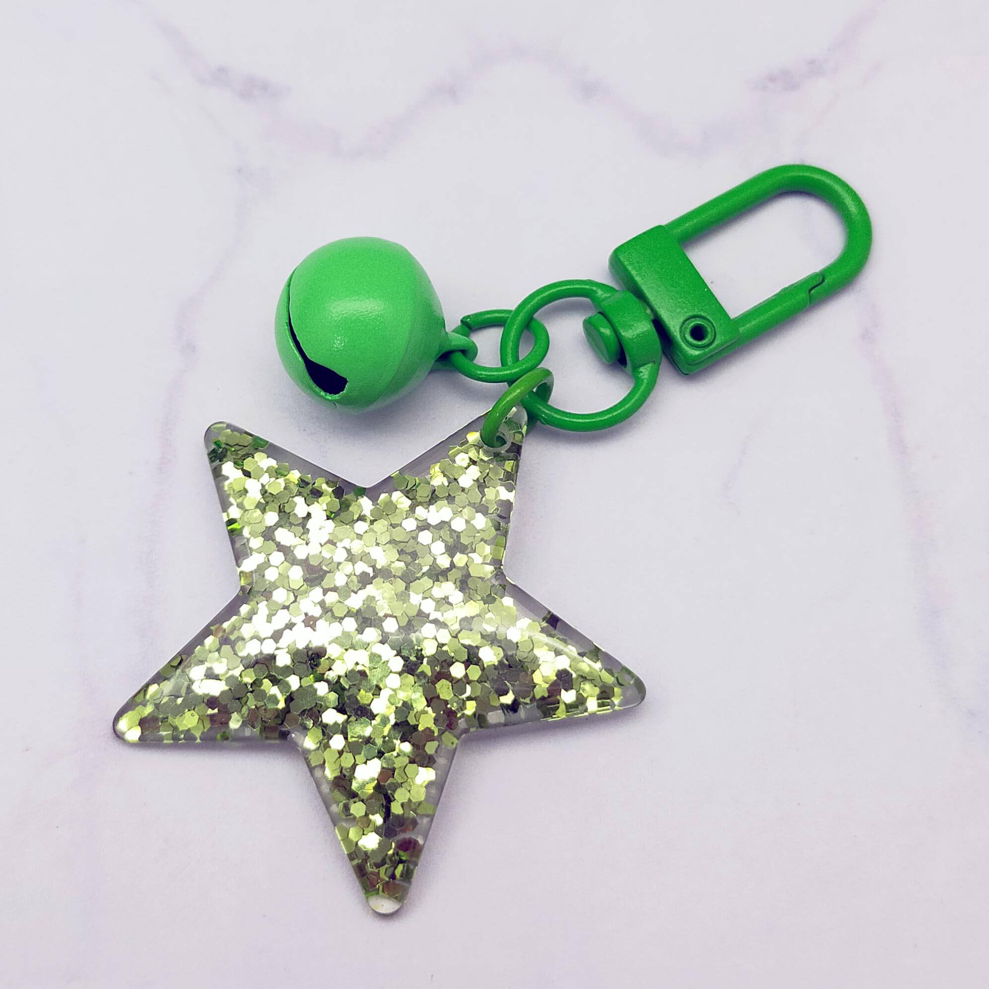 สีเขียว