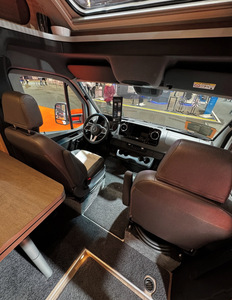 Autocaravana Sprinter 5500 Clean Luxury 4X4 Todoterreno, Remolque de Caravana para Viajes por Carretera, Casa Móvil - Product Image 5