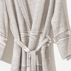 Albornoz de algodón 100% unisex hecho en Turquía tela transpirable peso ligero superventas secado rápido verano todo el año ropa de dormir - Product Image 4